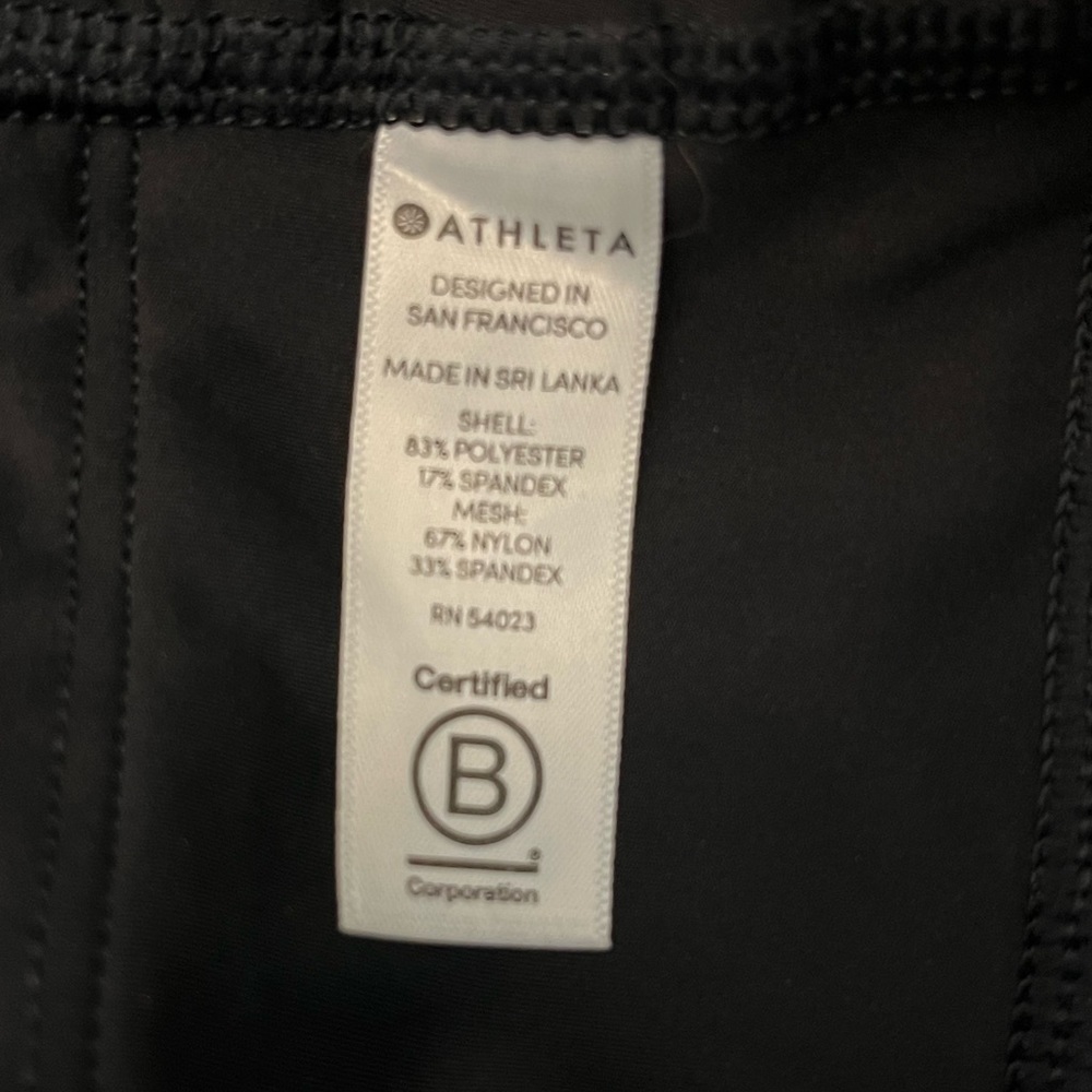 Athleta Crop Leggings Size Medium - Picture 6 of 6